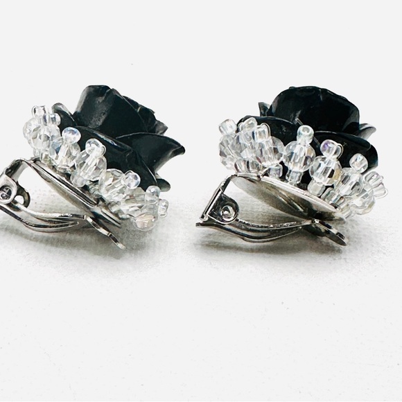 Clip-on Earrings - Picture 5 of 10